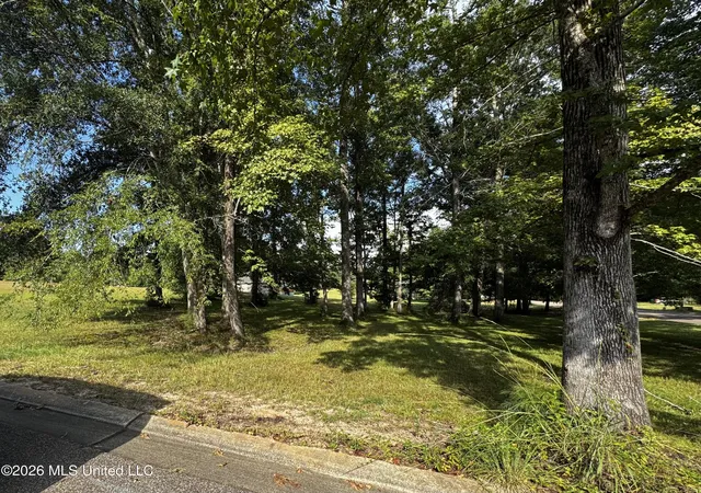 Photo 3 of Land for sale at Lot 25 Briar Creek Cir, Laurel, MS 39440 | MLS# 4160119 | Listing updated on 2026-08-22