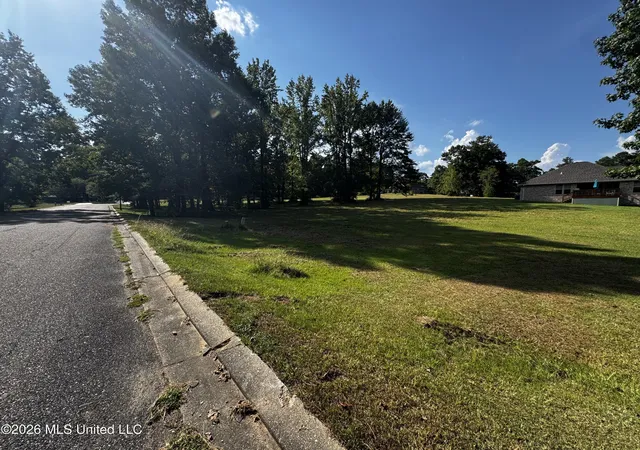 Photo 3 of Land for sale at Lot 27 Briar Creek Cir, Laurel, MS 39440 | MLS# 4160126 | Listing updated on 2026-08-22