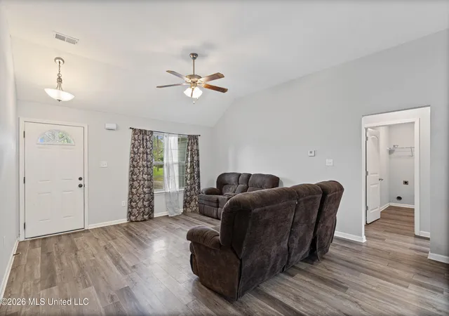 Photo 3 of Sale Pending at 109 Flower Cir, Coldwater, MS 38618 | MLS# 4160146 | Listing updated on 2026-08-26