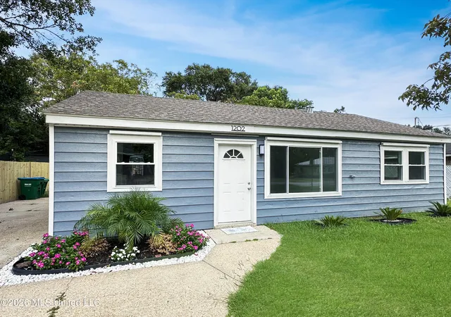 Photo 1 of Sale Pending at 1202 13th St, Pascagoula, MS 39567 | MLS# 4160184 | Listing updated on 2026-09-13