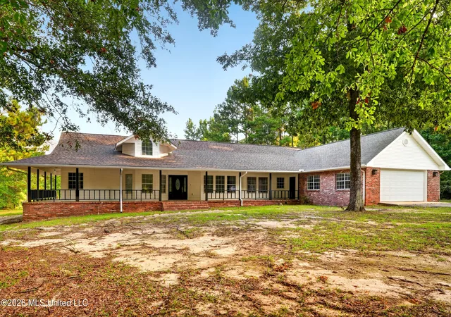 Photo 2 of Sale Pending at 416 W Lamar Ave, Poplarville, MS 39470 | MLS# 4160333 | Listing updated on 2026-09-06