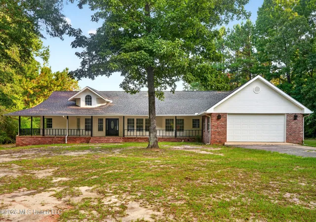 Photo 1 of Sale Pending at 416 W Lamar Ave, Poplarville, MS 39470 | MLS# 4160333 | Listing updated on 2026-09-06