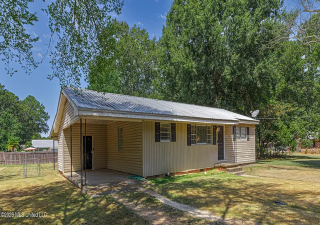 Photo 2 of Single family home for sale at 201 Donna Cir, Richland, MS 39218 | MLS# 4160284 | Listing updated on 2026-09-11