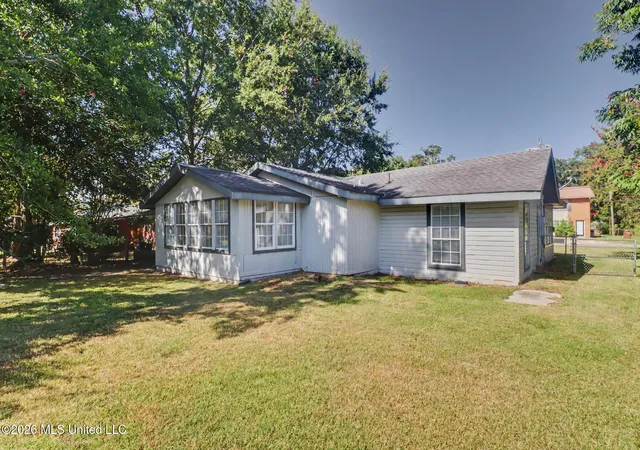 Photo 3 of Single family home for sale at 101 Park Row Ave, Long Beach, MS 39560 | MLS# 4160173 | Listing updated on 2026-09-06