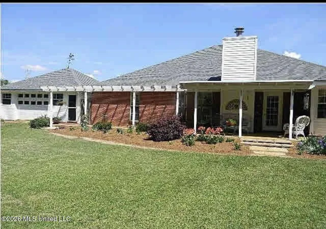 Photo 3 of Single family home for sale at 943 Eagles Nest Dr, Byram, MS 39272 | MLS# 4160174 | Listing updated on 2026-10-13