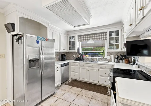 Photo 2 of Single family home for sale at 4515 Eastwood Rd, Jackson, MS 39211 | MLS# 4160182 | Listing updated on 2026-08-30