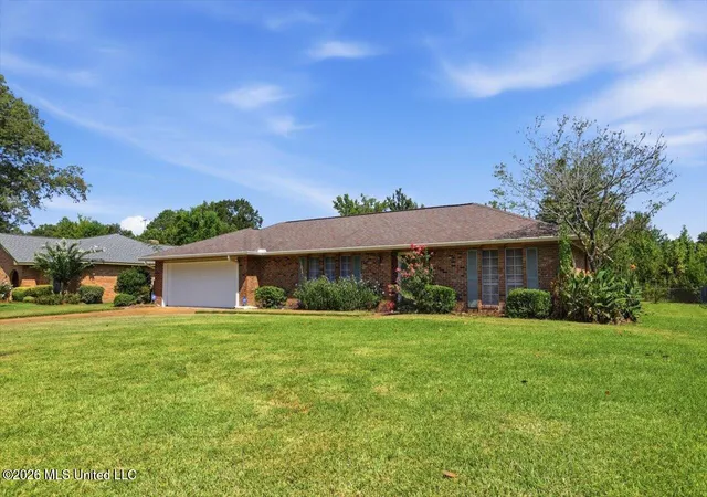 Photo 2 of Sale Pending at 5270 Telfair Pl, Jackson, MS 39206 | MLS# 4160808 | Listing updated on 2026-09-01