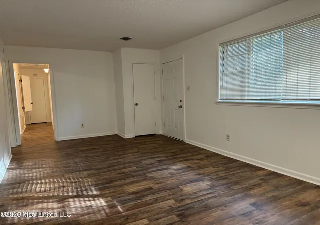 Photo 2 of Single family home for sale at 3144 Woodville Cir, Jackson, MS 39212 | MLS# 4160462 | Listing updated on 2026-08-26