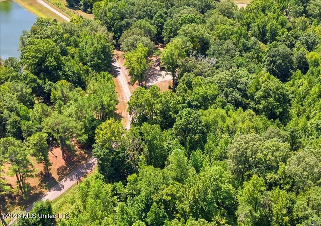 34th image of 370 Lakeview Dr, Yazoo City, MS 39194 | MLS# 4160218