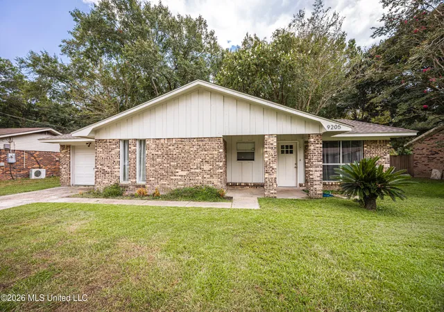 Photo 1 of Single family home for sale at 9205 Warbler Ave, Ocean Springs, MS 39564 | MLS# 4160232 | Listing updated on 2026-09-14
