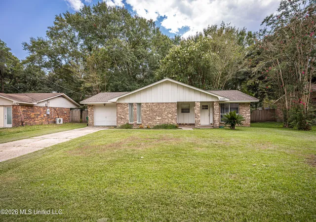 Photo 3 of Single family home for sale at 9205 Warbler Ave, Ocean Springs, MS 39564 | MLS# 4160232 | Listing updated on 2026-09-14
