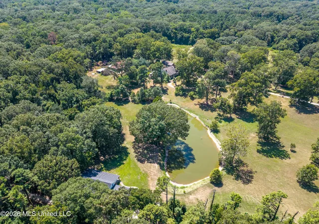 Photo 2 of Single family home for sale at 8 Freedom Rd, Natchez, MS 39120 | MLS# 4160247 | Listing updated on 2026-08-24