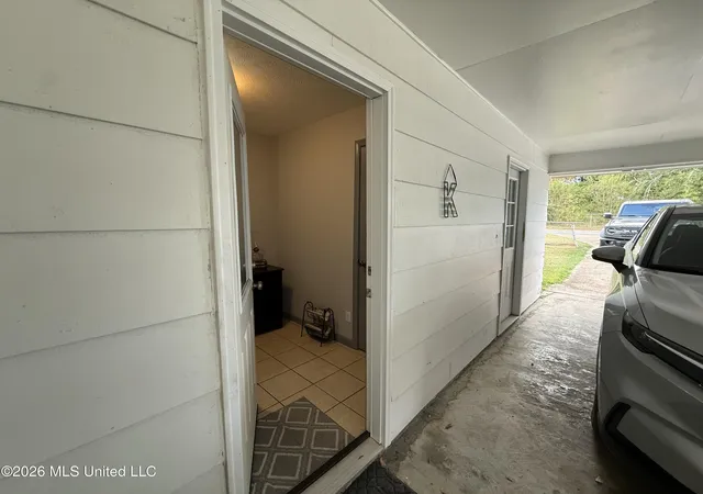 Photo 3 of Single family home for sale at 112 Berry St, New Hebron, MS 39140 | MLS# 4160386 | Listing updated on 2026-09-11