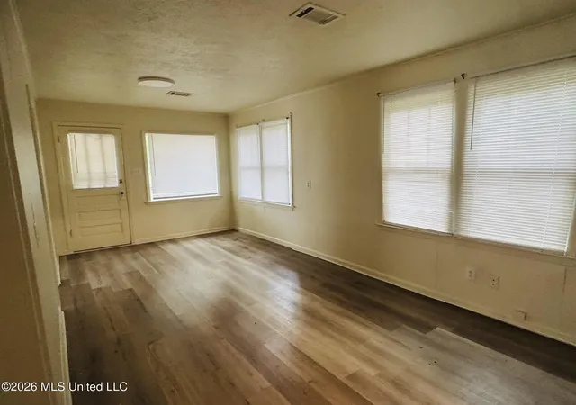 Photo 2 of Single family home for sale at 2406 17th Ave, Gulfport, MS 39501 | MLS# 4160246 | Listing updated on 2026-09-08