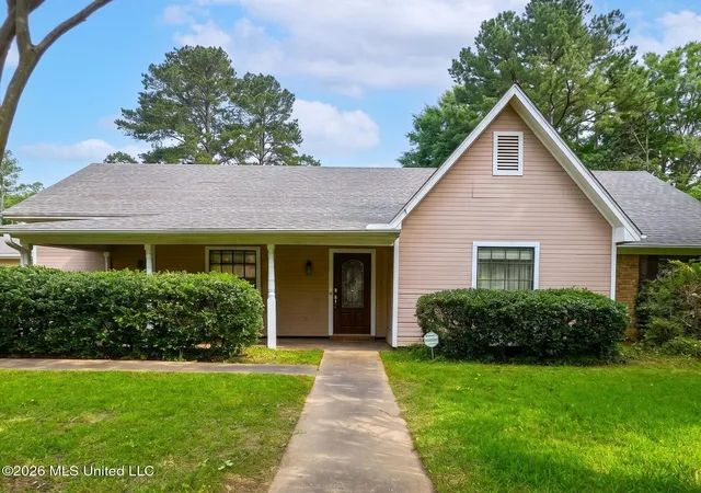 Single family home for sale at 604 Bradford Dr, Brandon, MS 39047 | MLS# 4160252