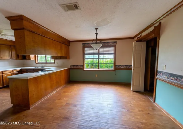 Photo 3 of Single family home for sale at 604 Bradford Dr, Brandon, MS 39047 | MLS# 4160252 | Listing updated on 2026-10-28