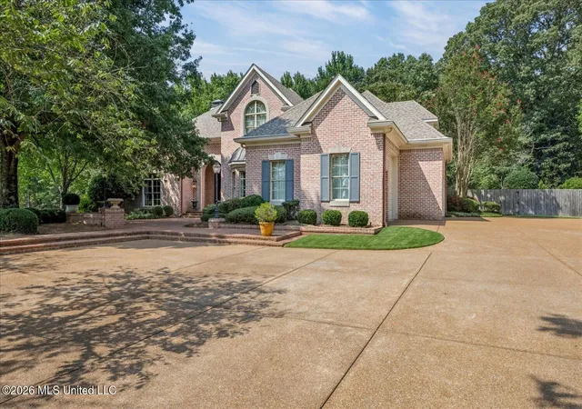 Photo 3 of Single family home for sale at 5220 Wedgewood Dr, Olive Branch, MS 38654 | MLS# 4160706 | Listing updated on 2026-09-11