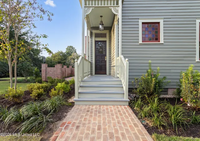Photo 2 of Sale Pending at 1103 Calhoun Ave, Ocean Springs, MS 39564 | MLS# 4160598 | Listing updated on 2026-09-16