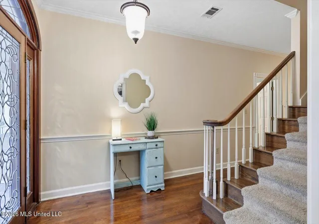 Photo 3 of Single family home for sale at 5115 Heatherton Dr, Jackson, MS 39211 | MLS# 4160307 | Listing updated on 2026-10-28