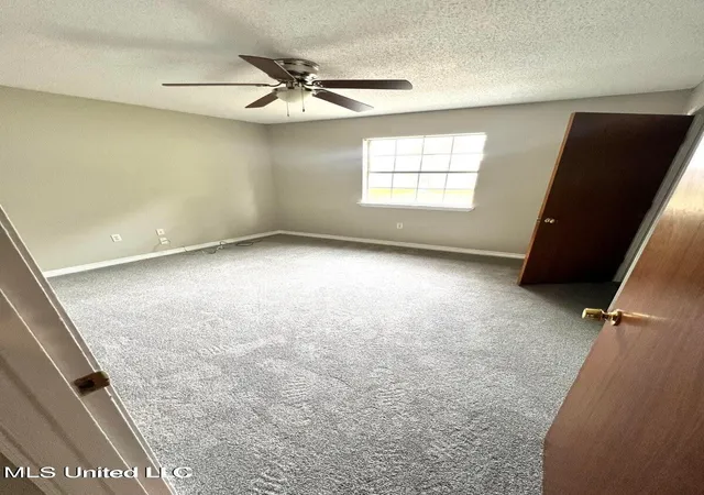 Photo 4 of Sale Pending at 5596 Daugherty Rd, Long Beach, MS 39560 | MLS# 4160267 | Listing updated on 2026-10-09