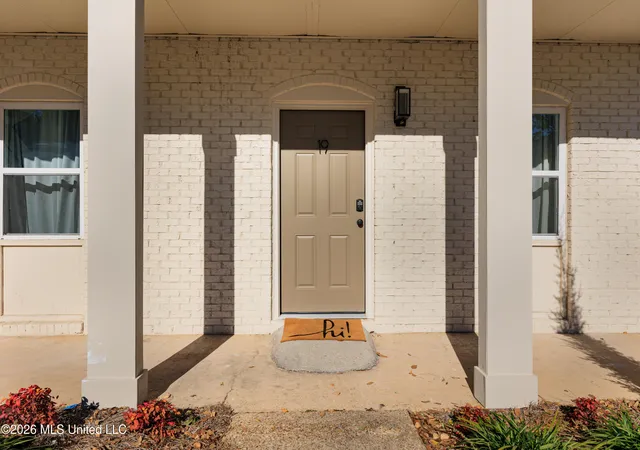 Photo 1 of Sale Pending at 114 Ethel Cir, Ocean Springs, MS 39564 | MLS# 4160952 | Listing updated on 2026-09-04