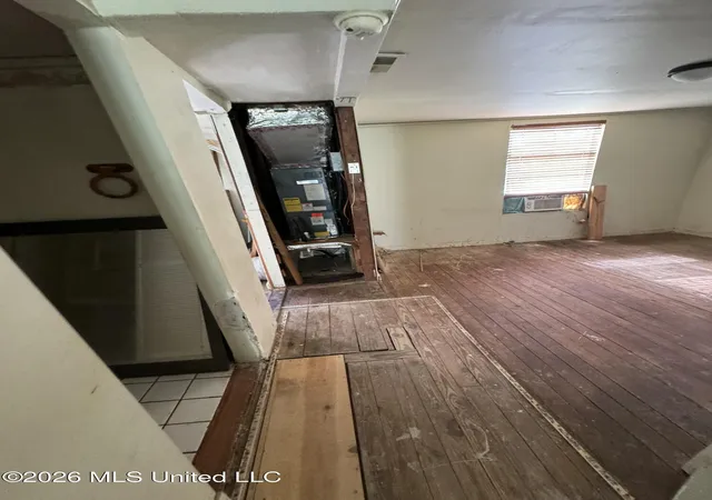 Photo 3 of Single family home for sale at 3009 Smith Dr, Gautier, MS 39553 | MLS# 4160289 | Listing updated on 2026-09-07