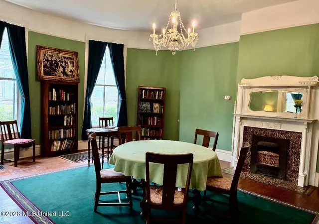 Photo 4 of Single family home for sale at 707 N Rankin St, Natchez, MS 39120 | MLS# 4160288 | Listing updated on 2026-09-23