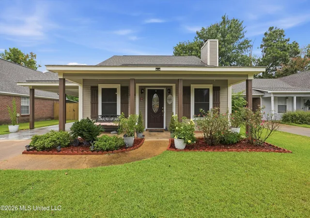 Photo 2 of Sale Pending at 1433 Barnett Bend Cir, Brandon, MS 39047 | MLS# 4160321 | Listing updated on 2026-09-15