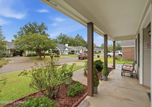 Photo 4 of Sale Pending at 1433 Barnett Bend Cir, Brandon, MS 39047 | MLS# 4160321 | Listing updated on 2026-09-15