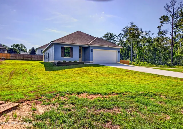 Photo 3 of Single family home for sale at 14210 3Rd Ave, Gulfport, MS 39503 | MLS# 4160716 | Listing updated on 2026-08-28