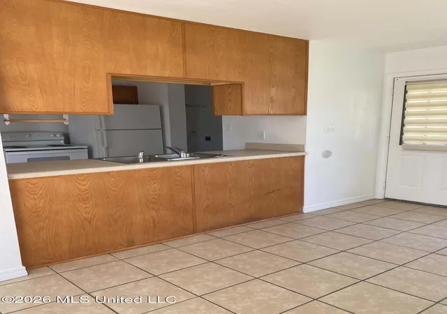 Photo 3 of Townhouse for sale at 14401 Whitney Dr, Gulfport, MS 39503 | MLS# 4160548 | Listing updated on 2026-08-29
