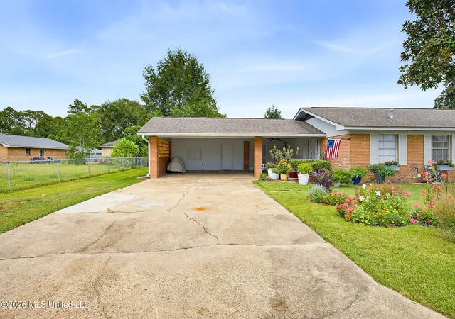 Photo 3 of Sale Pending at 100 Pampas Dr, Long Beach, MS 39560 | MLS# 4160406 | Listing updated on 2026-09-14