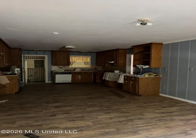 Photo 3 of Single family home for sale at 2247 Alta Woods Ter, Jackson, MS 39204 | MLS# 4160394 | Listing updated on 2026-09-18