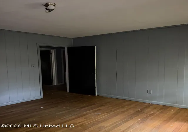 Photo 4 of Single family home for sale at 2247 Alta Woods Ter, Jackson, MS 39204 | MLS# 4160394 | Listing updated on 2026-09-18