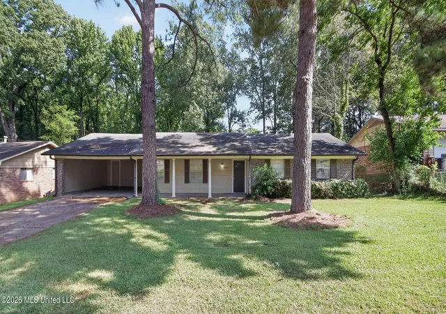 Photo 1 of Single family home for sale at 1217 Pineview Dr, Clinton, MS 39056 | MLS# 4160411 | Listing updated on 2026-08-25