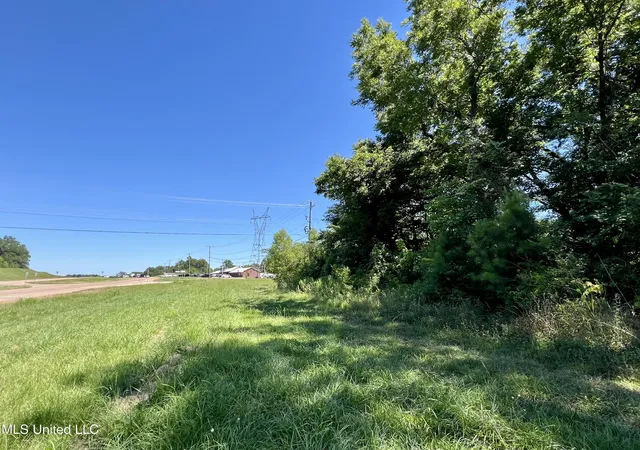 Photo 4 of Land for sale at Hyline Dr, Byhalia, MS 38611 | MLS# 4160355 | Listing updated on 2026-08-25