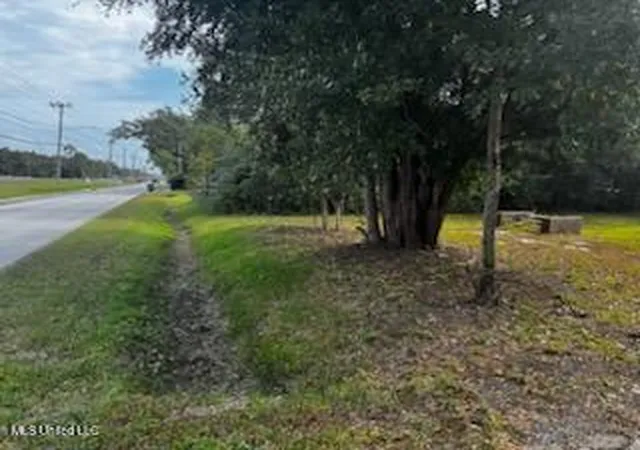 Photo 1 of Land for sale at 214 S Central Ave, Waveland, MS 39576 | MLS# 4160385 | Listing updated on 2026-08-25