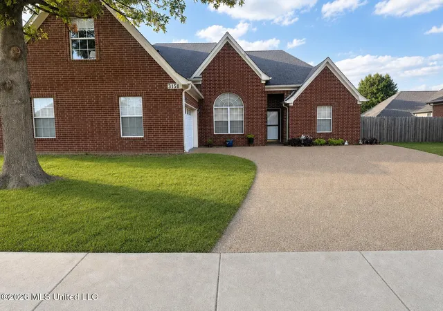 Photo 1 of Sale Pending at 3158 S Pinetree Loop, Southaven, MS 38672 | MLS# 4160405 | Listing updated on 2026-09-09