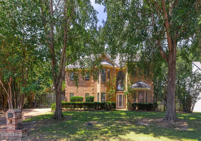 Photo 2 of Single family home for sale at 6313 Cedarwood Dr, Jackson, MS 39213 | MLS# 4160409 | Listing updated on 2026-09-14