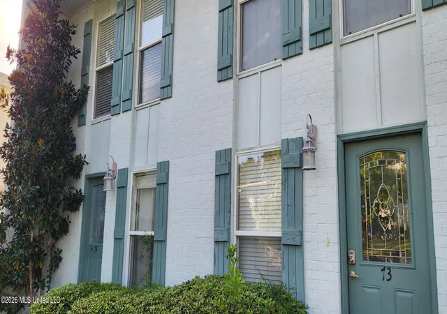 Condo for sale at 3230 Cumberland Rd, Ocean Springs, MS 39564 | MLS# 4160442