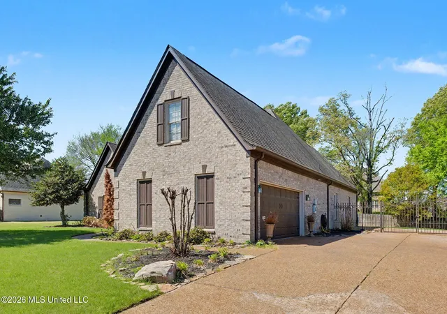 Photo 3 of Single family home for sale at 3815 Park Creek Dr, Southaven, MS 38672 | MLS# 4160686 | Listing updated on 2026-09-05