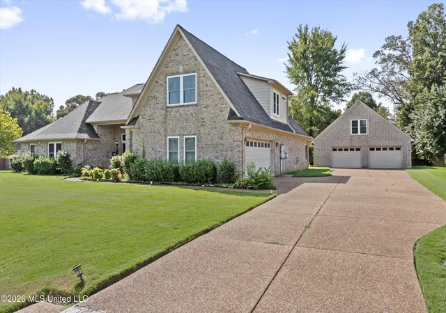 Photo 2 of Sale Pending at 4223 Davis Grove Blvd, Olive Branch, MS 38654 | MLS# 4160447 | Listing updated on 2026-09-01