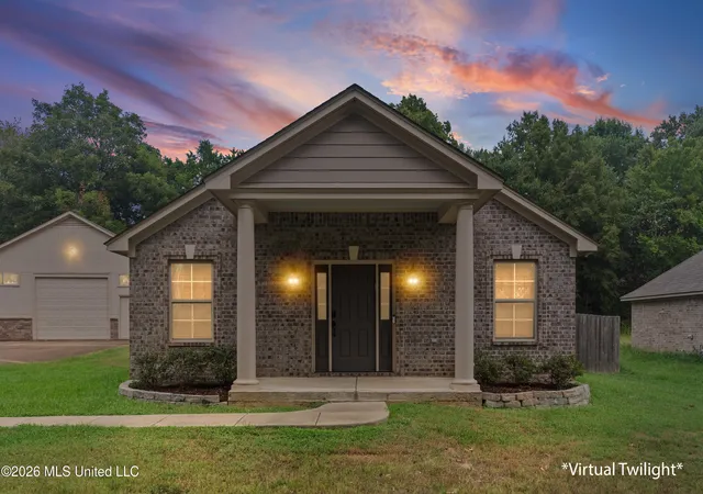 Photo 3 of Sale Pending at 121 Woolfolk Rd, Senatobia, MS 38668 | MLS# 4160969 | Listing updated on 2026-09-04