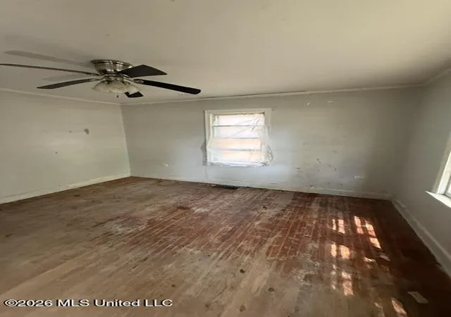 Photo 4 of Single family home for sale at 370 E College Ave, Holly Springs, MS 38635 | MLS# 4160431 | Listing updated on 2026-09-29