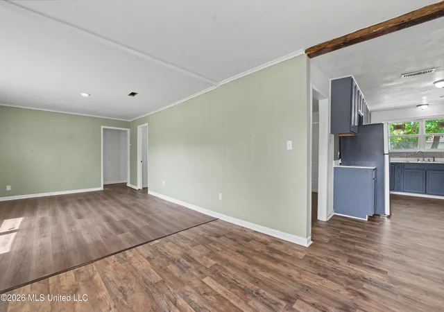 Photo 4 of Single family home for sale at 4330 Griffin St, Moss Point, MS 39563 | MLS# 4160841 | Listing updated on 2026-09-17