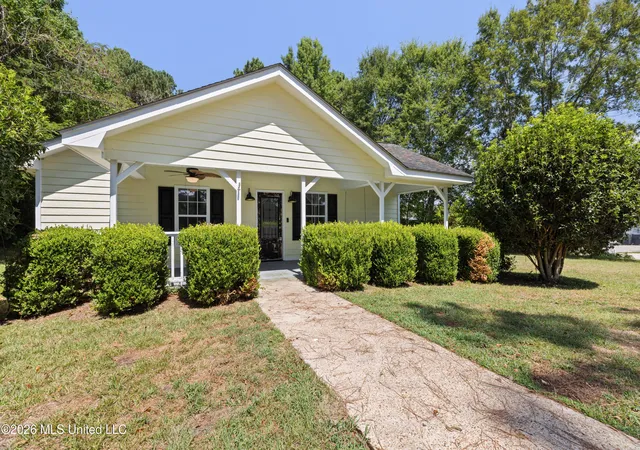 Photo 4 of Single family home for sale at 4219 Rocky Branch Rd, Sumrall, MS 39482 | MLS# 4160470 | Listing updated on 2026-09-22