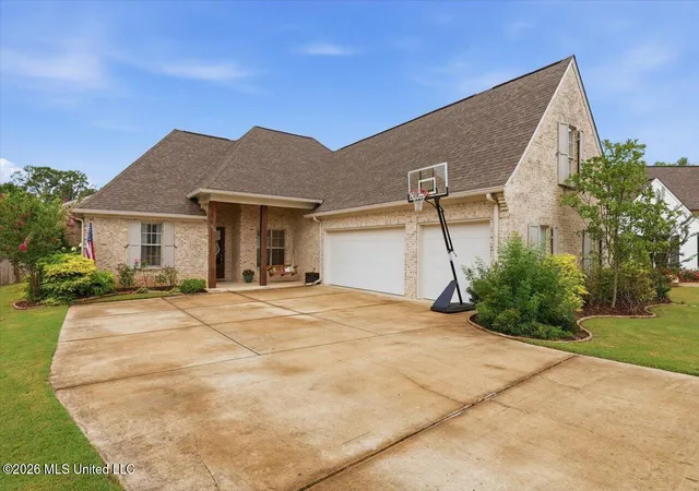 Photo 1 of Sale Pending at 310 Colony Ct, Madison, MS 39110 | MLS# 4160483 | Listing updated on 2026-08-29