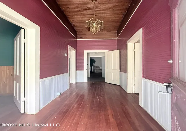 Photo 2 of Single family home for sale at 530 W New York Ave, Mc Comb, MS 39648 | MLS# 4160628 | Listing updated on 2026-08-27
