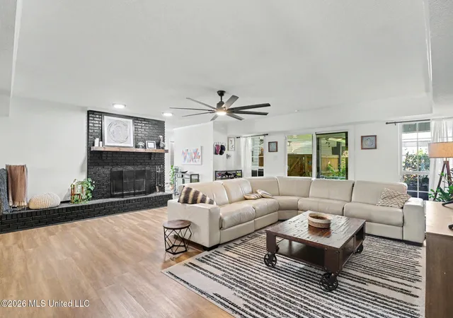 Photo 4 of Single family home for sale at 451 Cove Dr, Biloxi, MS 39531 | MLS# 4160582 | Listing updated on 2026-09-17