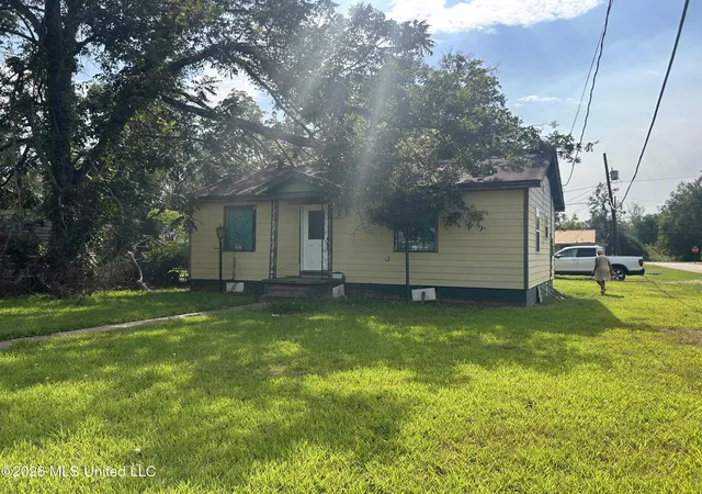 1st image of 500 3rd Ave, Greenwood, MS 38930 | MLS# 4160666